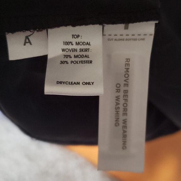 Dress - Picture 7 of 8